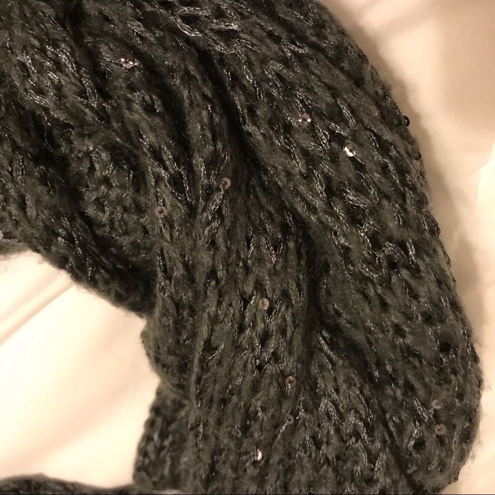 grey shimmer scarf